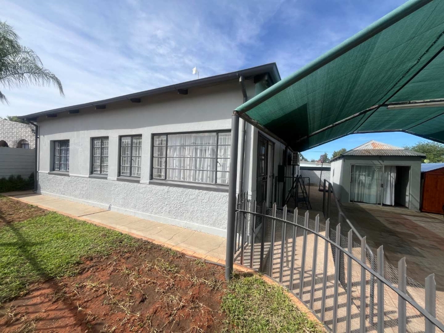 3 Bedroom Property for Sale in Keidebees Northern Cape